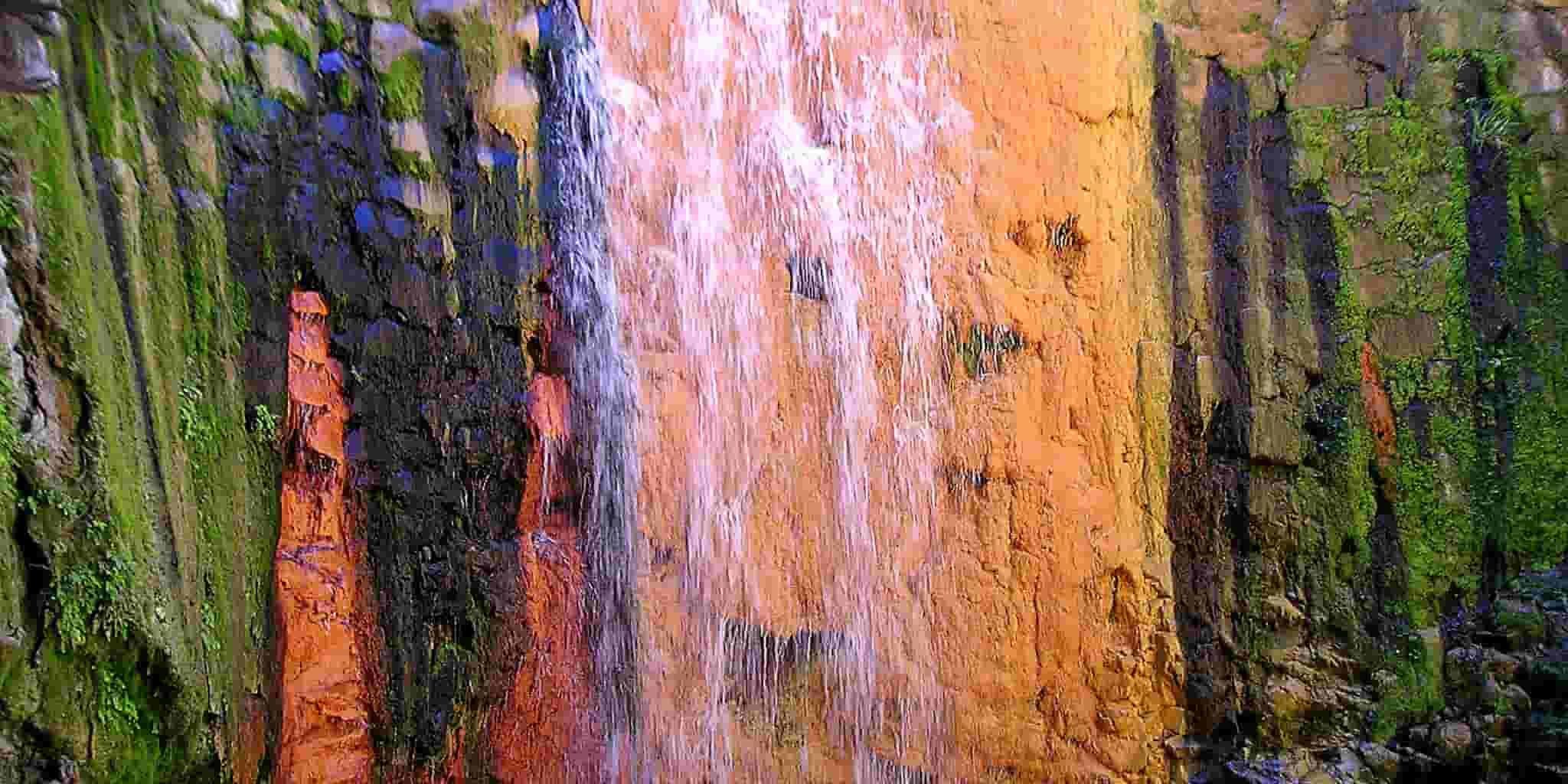 cascada de colores cascada de colores la palma