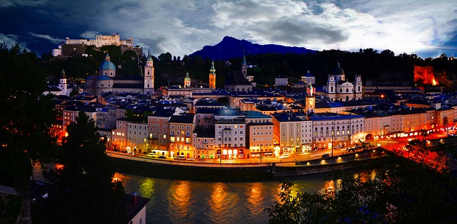 Salzburgo, ciudad de historia y arte La ciudad de Salzburgo cuenta con innumerables lugares históricos