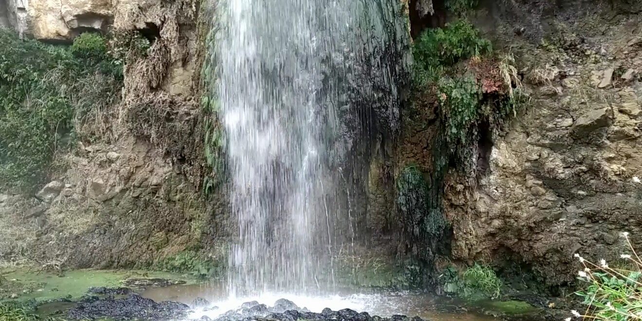 La Cascada de Chindia, la magia del agua La Cascada de Chindia está situada en la zona sur de Tenerife