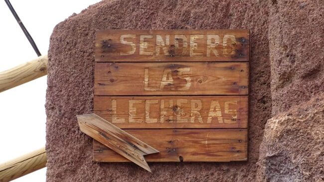 Camino de las Lecheras El Camino de las Lecheras ha sido durante años la principal vía de comunicación