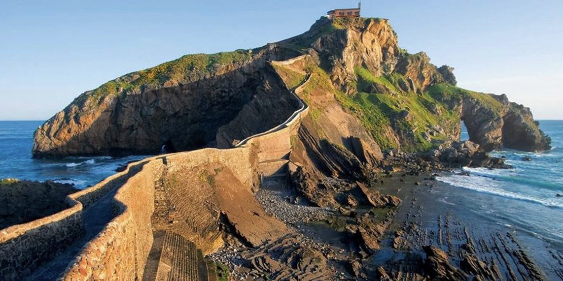 San Juan de Gaztelugatxe es una ermita