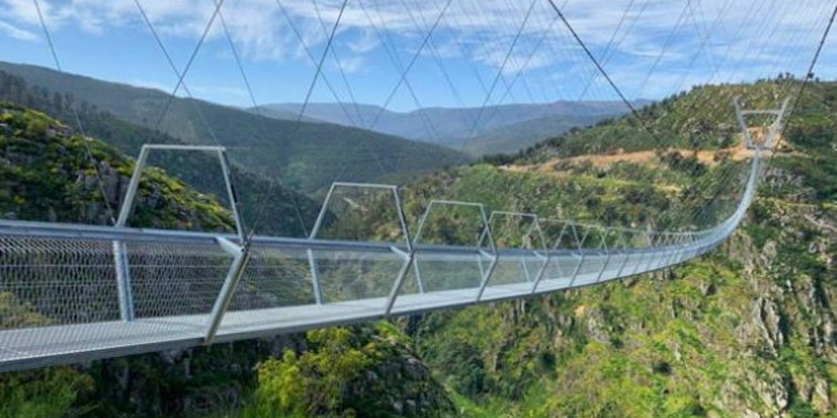 El puente colgante peatonal más largo del mundo está en Portugal