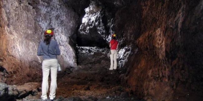 La Cueva de Las Palomas La Cueva de Las Palomas, el increíble tubo volcánico de La Palma