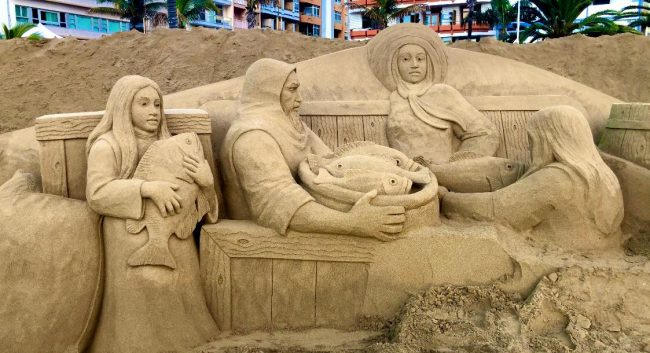 Belén de Arena de Las Palmas de Gran Canaria Un año más el Belén de Arena de Las Palmas de Gran Canaria llega por Navidad