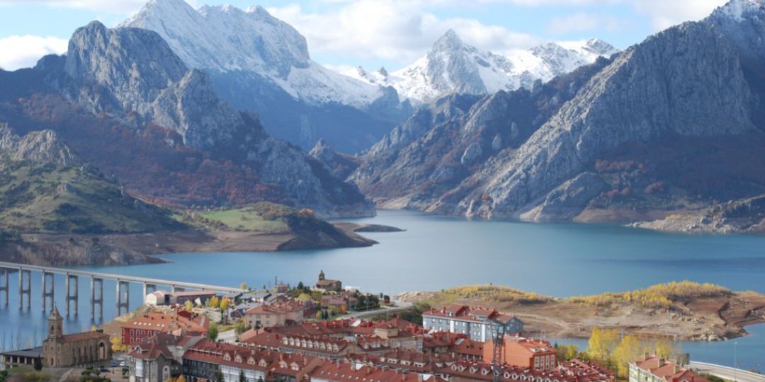 Fiordos Leoneses de Riaño existen los Fiordos Leoneses de Riaño