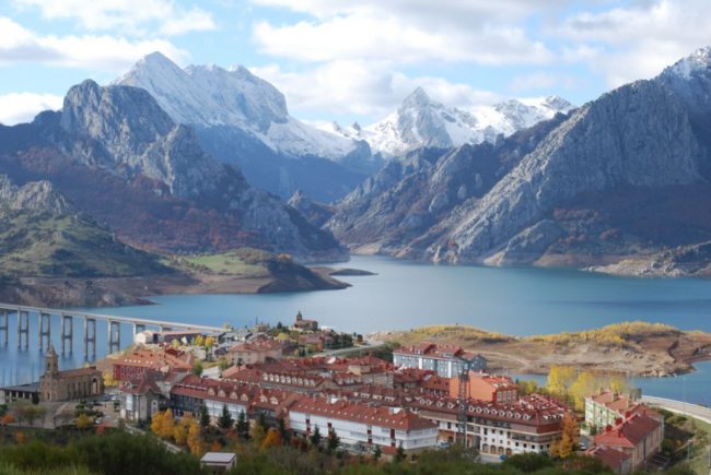 Fiordos Leoneses de Riaño existen los Fiordos Leoneses de Riaño