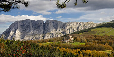 Parque Natural de Urkiola El Parque Natural de Urkiola es el entorno ideal para disfrutar de la naturaleza