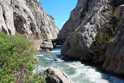 Hoces de Vegacervera http://soyrural.es/espacio-natural-hoces-de-vegacervera/