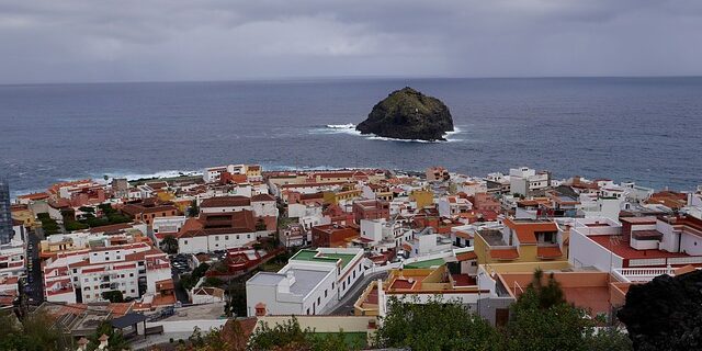 de Garachico a San Juan del Reparo El sendero de Garachico a San Juan del Reparo nos invita a disfrutar de unas vistas únicas de esta maravillosa villa