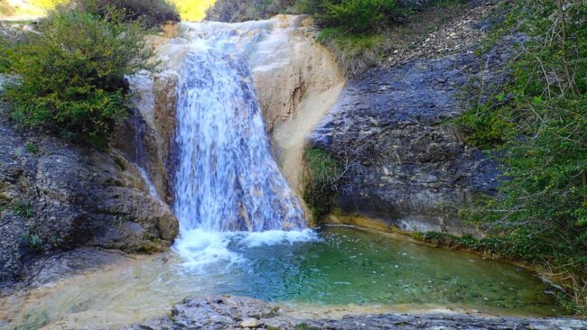 ruta por el Cañón del Río Iranzu La ruta por el Cañón del Río Iranzu es un capricho que la naturaleza ha tallado con sus aguas cristalinas