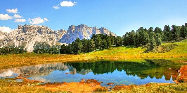 Los Dolomitas La cadena montañosa de Los Dolomitas fue declarada Patrimonio de la Humanidad por la UNESCO en el año 2009
