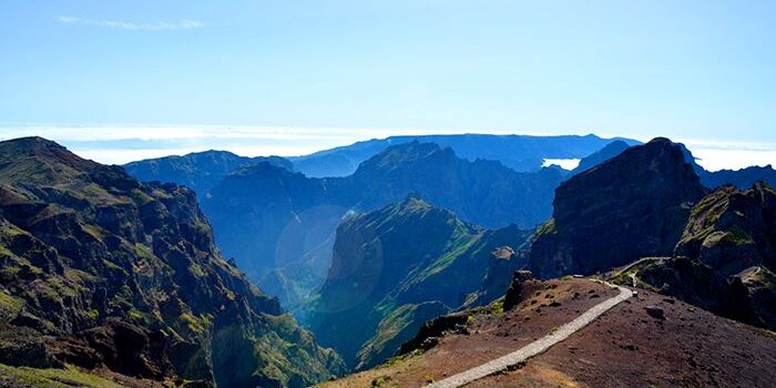 La ruta de senderismo de Pico ArIeiro, Pico Das Torres y Pico Ruivo ofrece unas vistas únicas de Madeira al completo